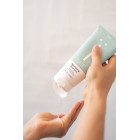 Naïf nourishing shampoo- cleansing shampoo for all hair types 200ml